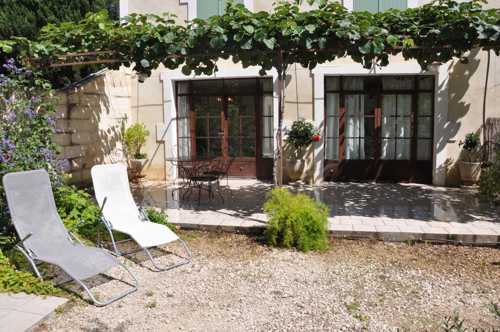 Gite Du Mas Des Oliviers Mézoargues Eksteriør bilde